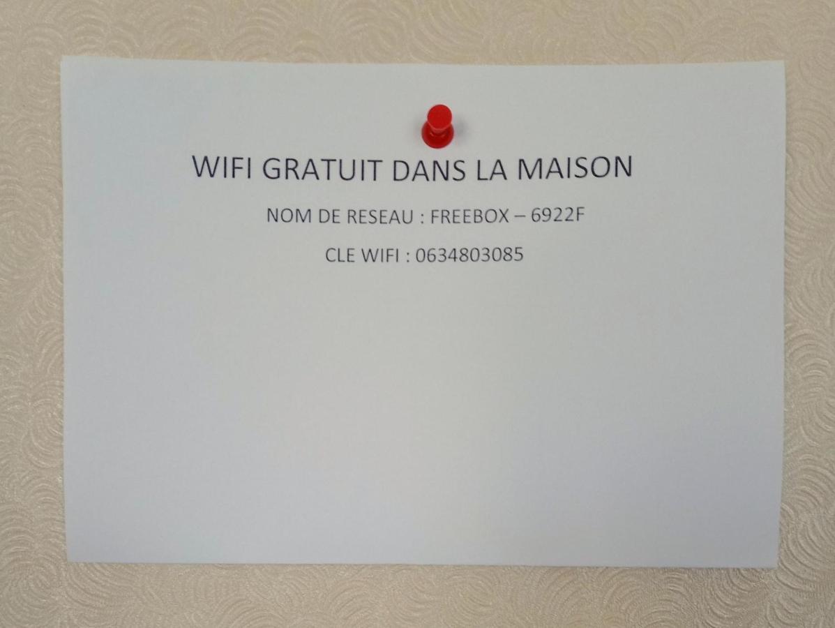 Maison Entiere Avec Parking, Garage Et Jardin Montluçon Buitenkant foto